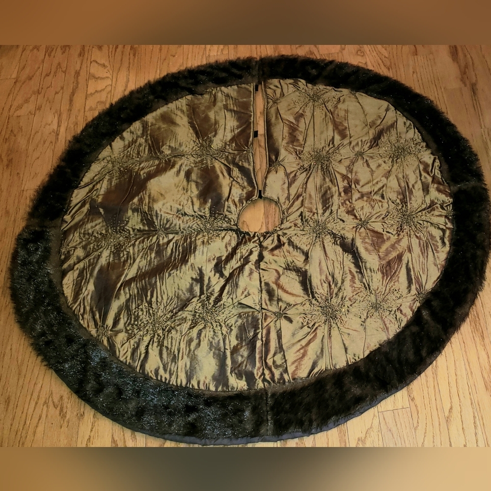 CHRISTMAS TREE SKIRT Shimmery SATIN Bronze Brown Beaded Faux Mink Fur Trim NICE!